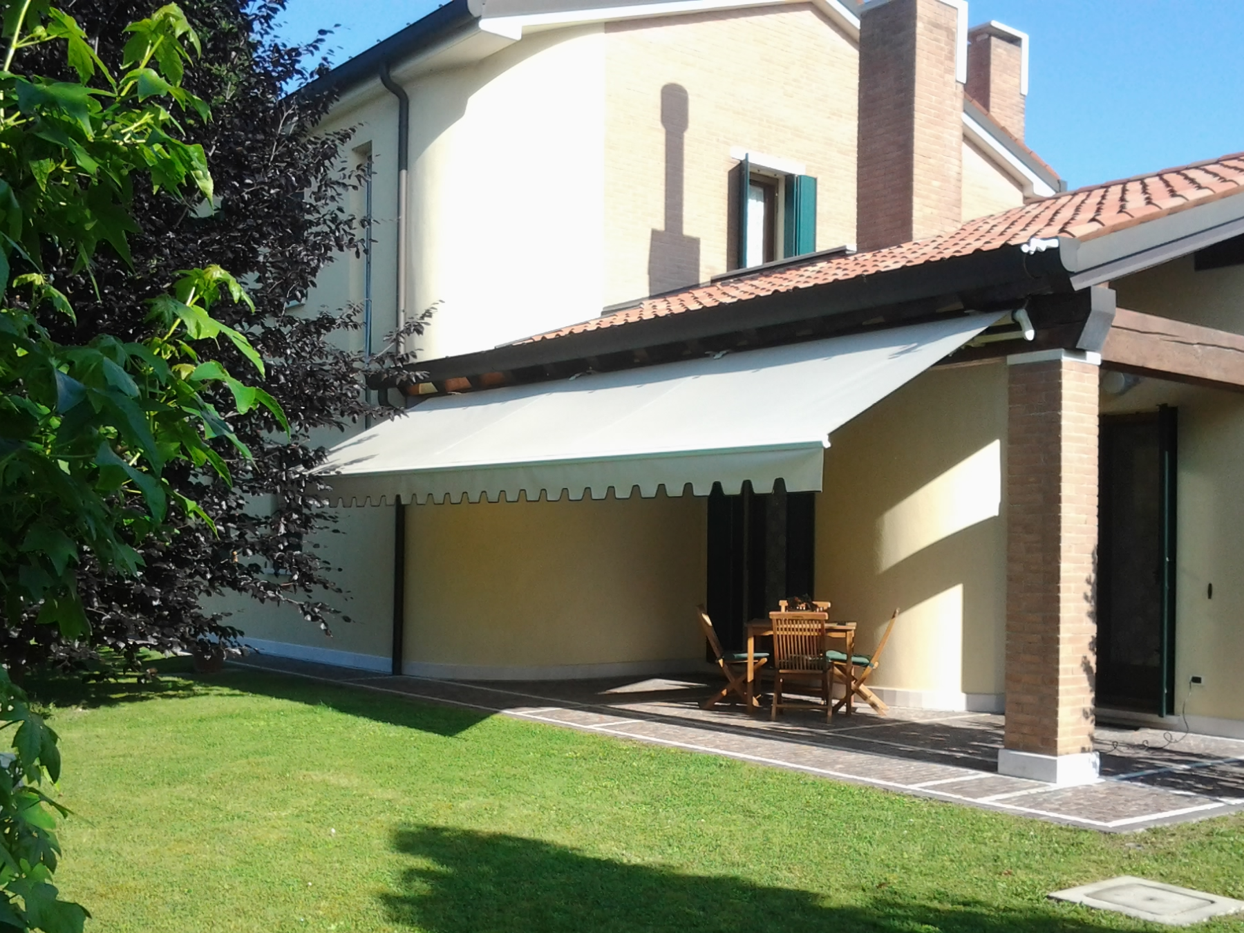 Madrid - Tenda da Sole a Bracci