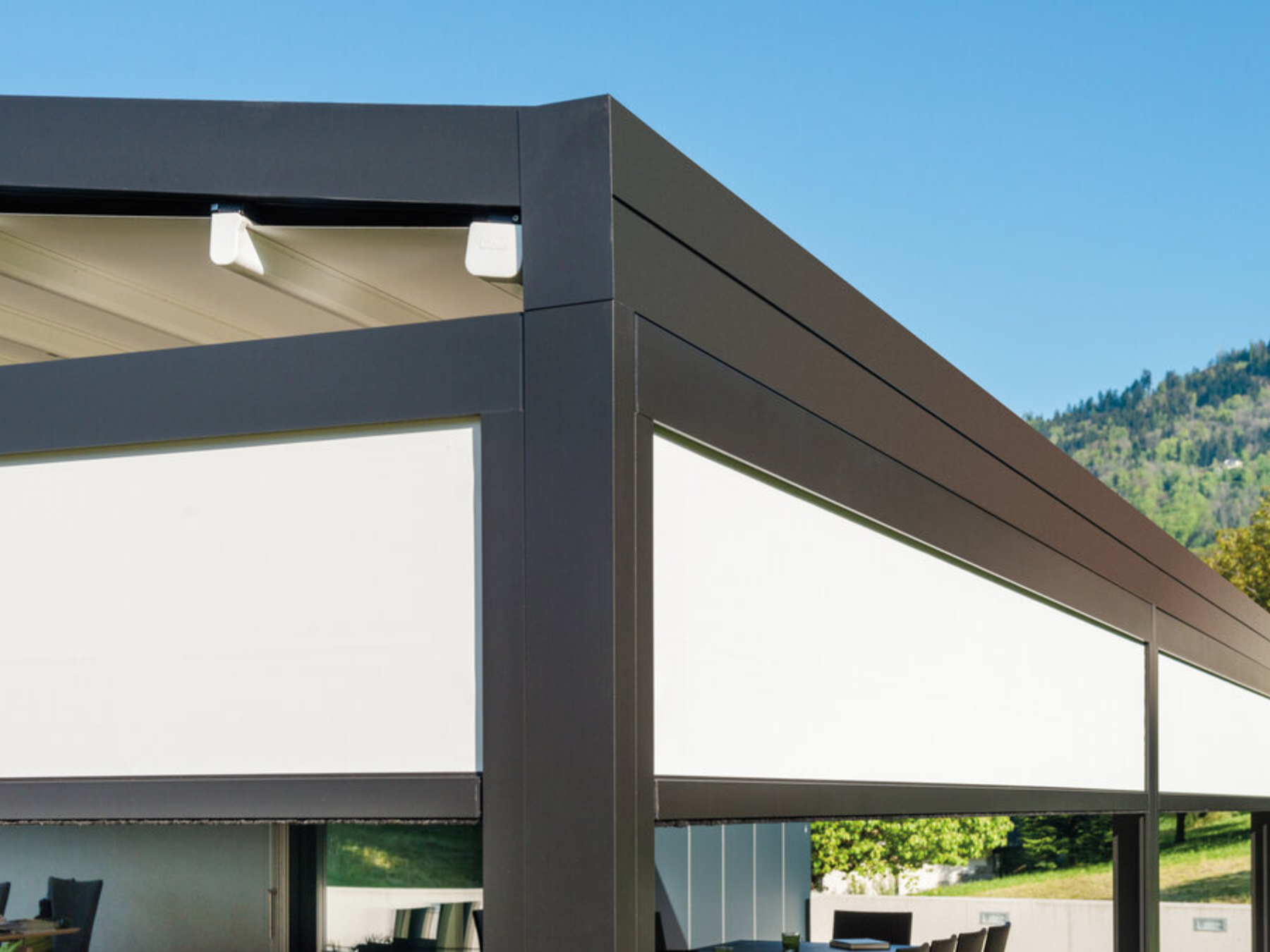 QUADRA - Pergola con Telo Retraibile